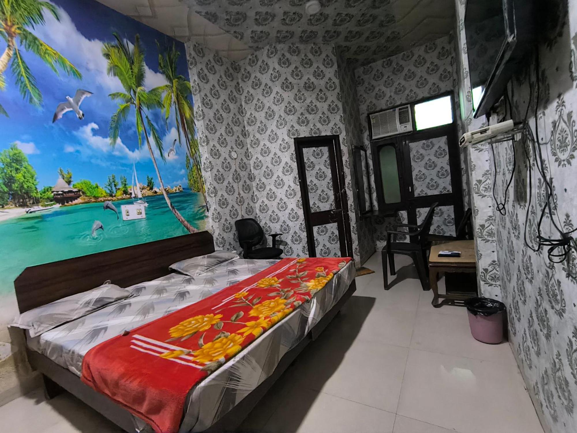 Hotel Jogi Guest House Welcome All Families, Friends, Groups, Couples, Singles Fully Airconditioner, Attach Washrooms, Lift, Wifi, 24 Hours Room Service, Power Backup Амритсар Стая снимка